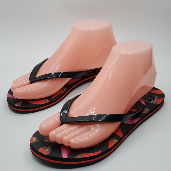 Kate Spade Chili Pepper Flip Flops size 5 / 6 - Picture 3 of 14